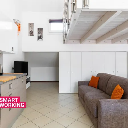 Cozy Mezzanine Apartment by Wonderful Italy-3