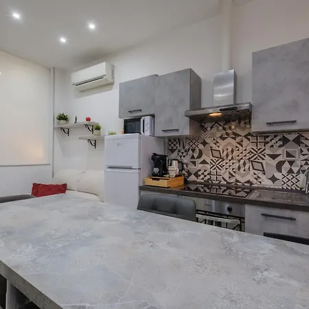 Sacco Sweet Apartment With Free Parking-2