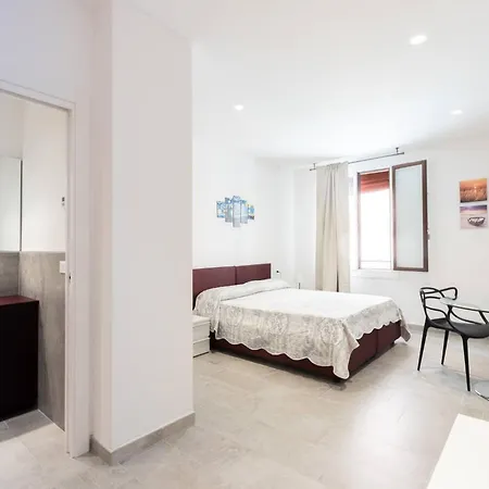 Goito 4, Bologna By Short Holidays-3