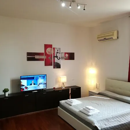 Residenza Piazza Dei Martiri 8-3