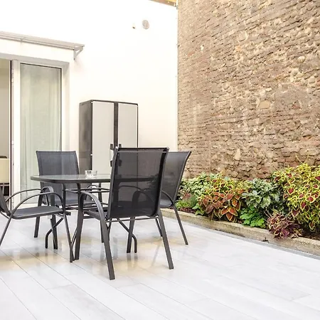 Dimora Santo Stefano: Ampia, con Giardino privato-2