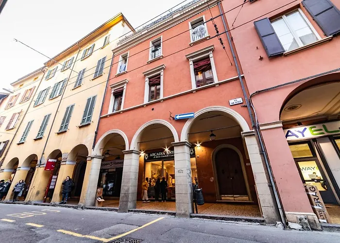 Appartamento Morgana sotto le torri CENTRO STORICO Bologna