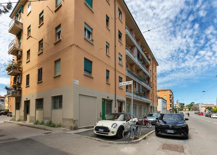 The Green Door - Ospedale Maggiore Studio Bologna