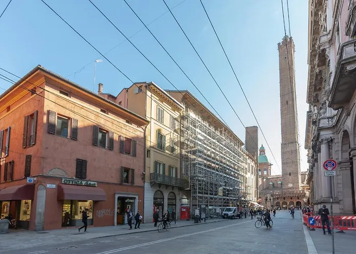 Bologna Piazza del Nettuno Apartment