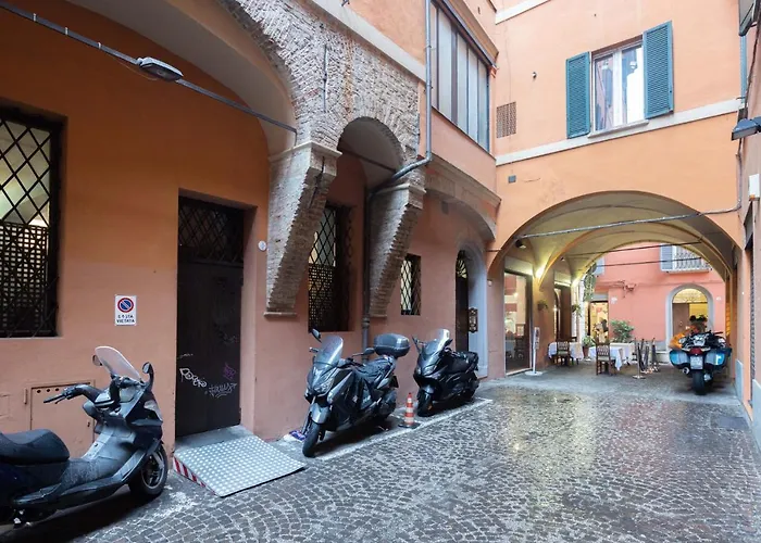 Bologna By Short Holidays 2