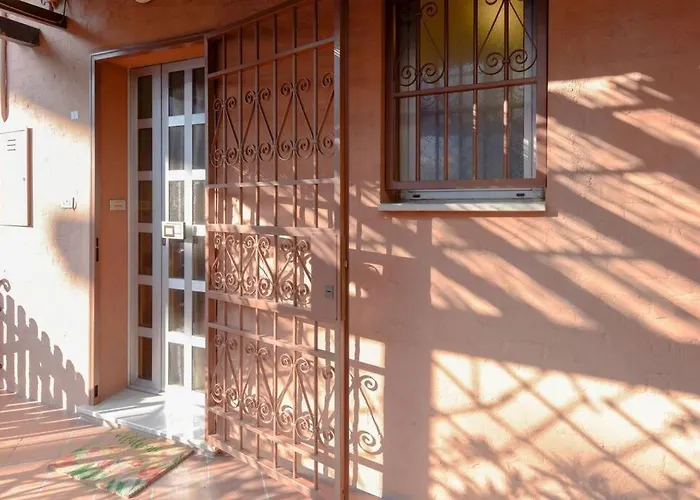 Nettuno 5 stelle- Appartamento elegante con suite Bologna