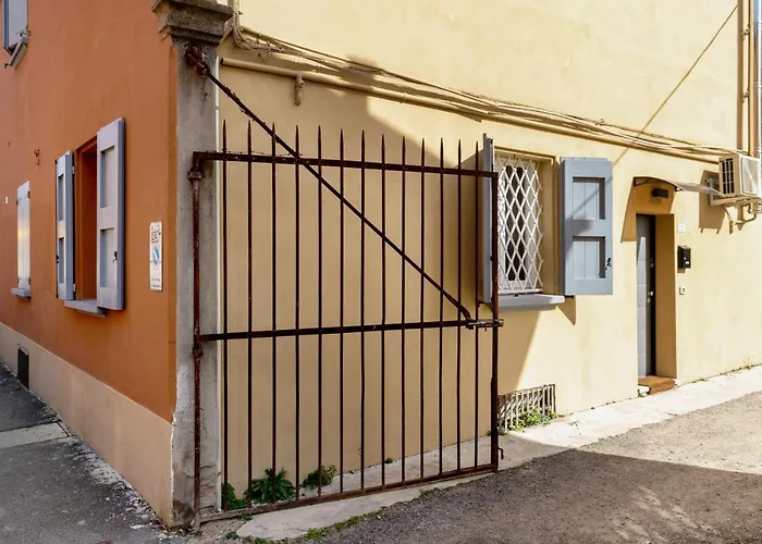 Modern studio in Borgo Panigale by Wonderful Italy Bologna