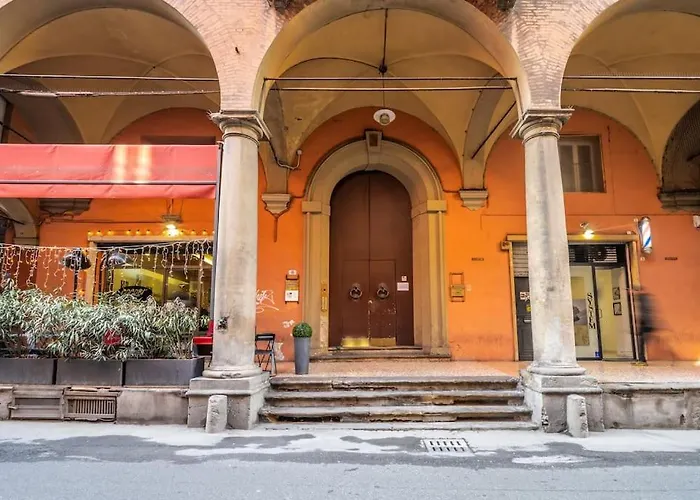 Ab Plus - Via San Felice 6 Bologna
