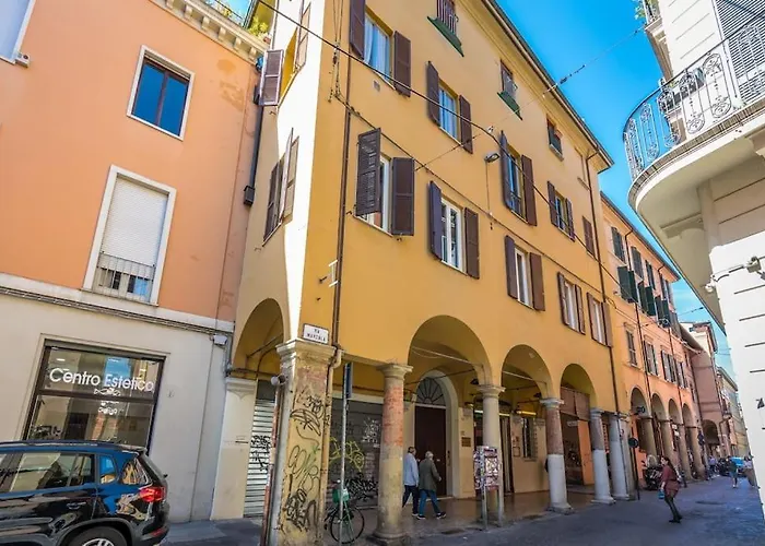 Old Town Via Marsala Apartment Bologna
