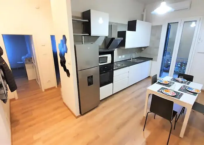 Fiera Station Apartment Bologna
