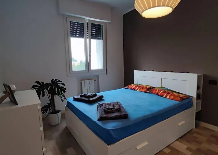 Appartamento Brodolinas: bilocale esclusivo con vista Bologna