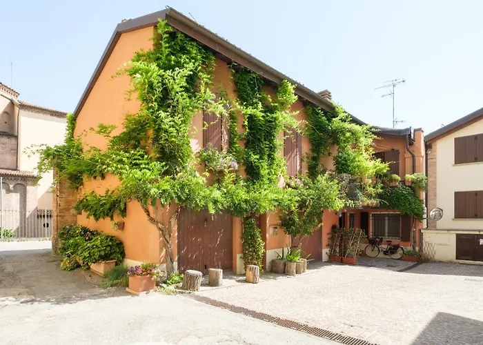 San Mamolo Apartment by Studio Vita Bologna