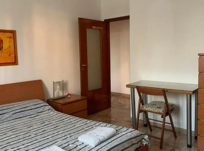 Comfortable Room Suitable 1-2 Pax Bologna