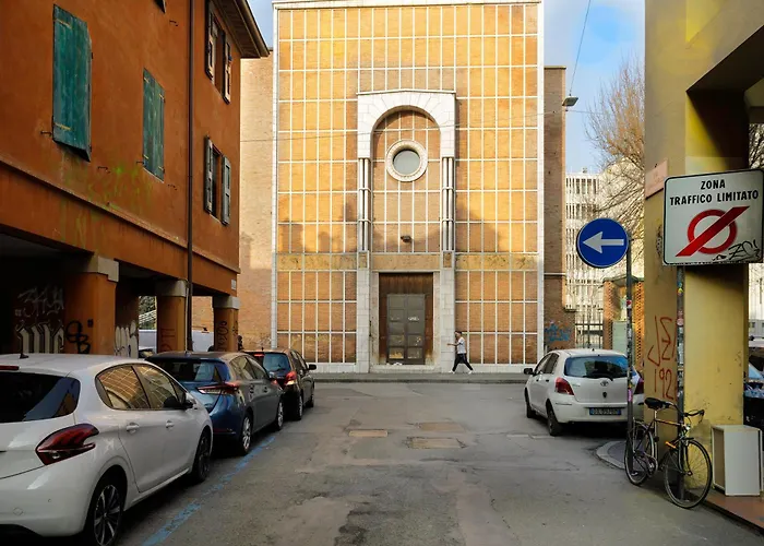Saint Charles Apartment Bologna