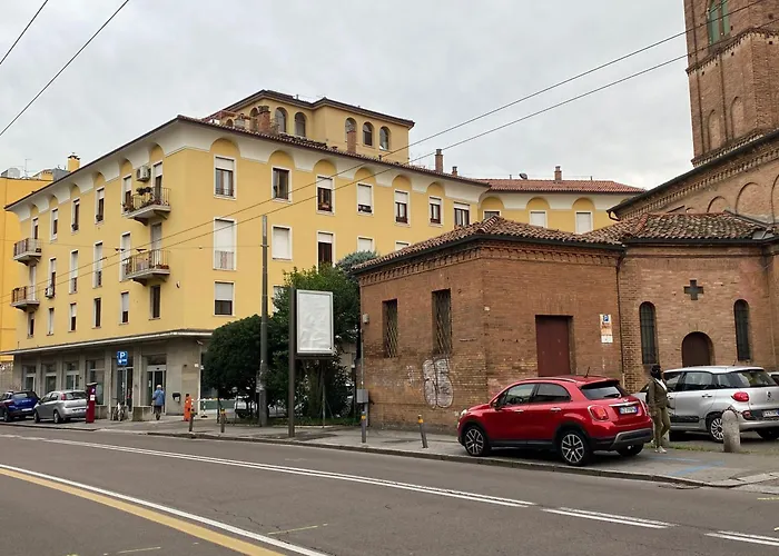 Appartamento HouSmart Massarenti 61 Bologna