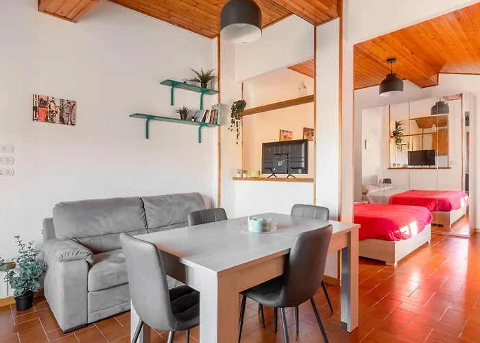 Social Costa-Holiday & Business Apartment Bologna