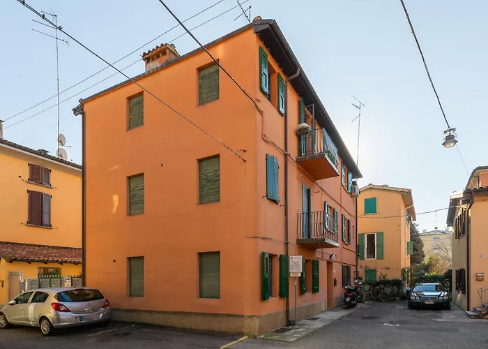 Social Costa-Holiday & Business Apartment Bologna