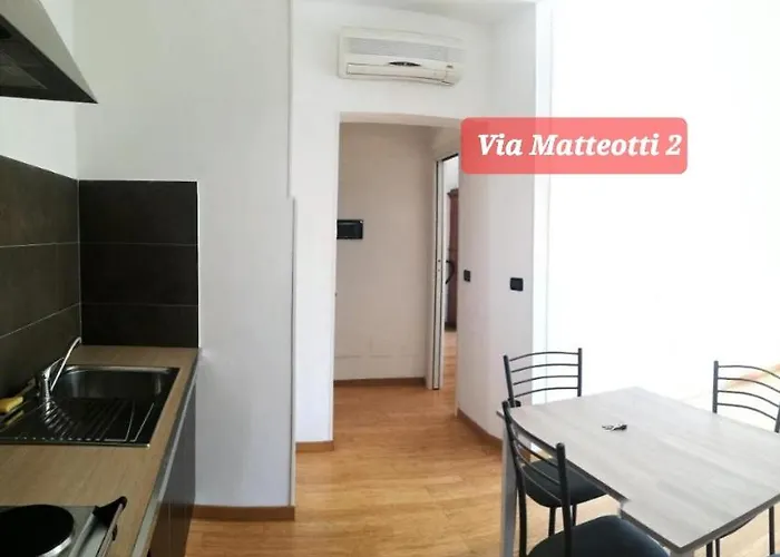 Via Matteotti & Via Carracci Apartments Bologna