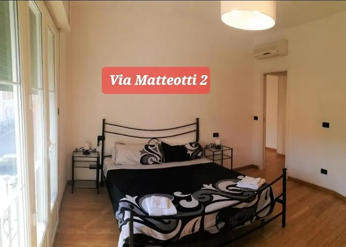 Via Matteotti & Via Carracci Apartments Bologna