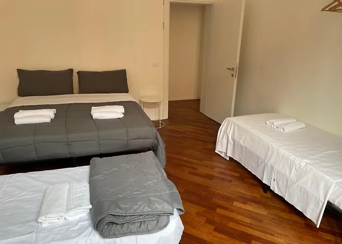 whouse large suite apartment indipendenza Bologna