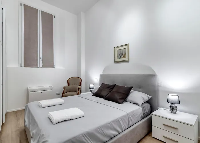 Carbonara Palace 1 - Luxury Comfort Under Medieval Towers Bologna