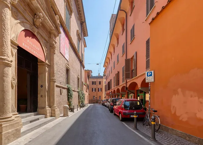 Carbonara Palace 3 - Luxury Comfort Under Medieval Towers Bologna