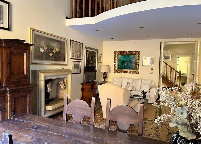Bologna Medieval Art Loft