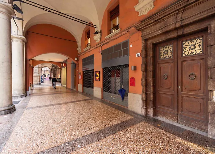 Le Torri, Bologna By Short Holidays