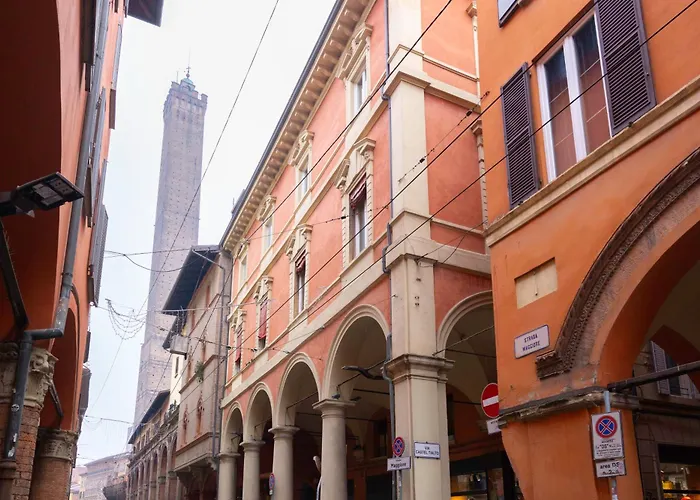 Le Torri, Bologna By Short Holidays