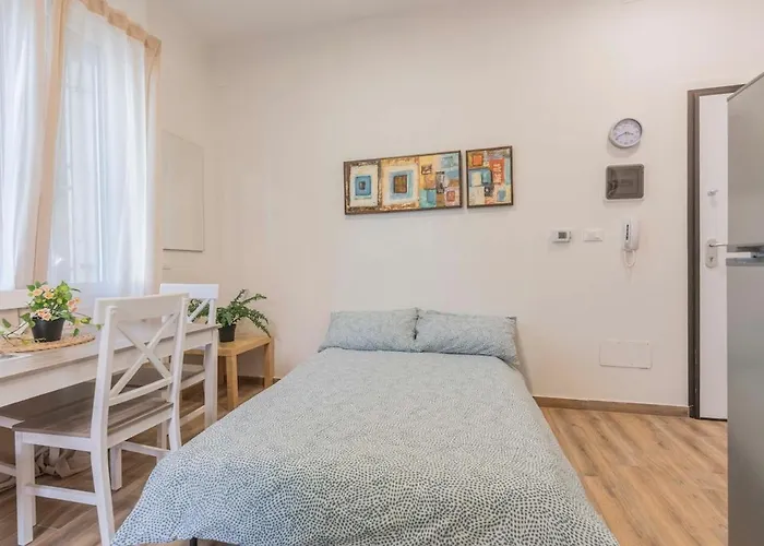 A soli 10 min da Cersaie 2025 - Interno 4 con Design e Comfort Bologna