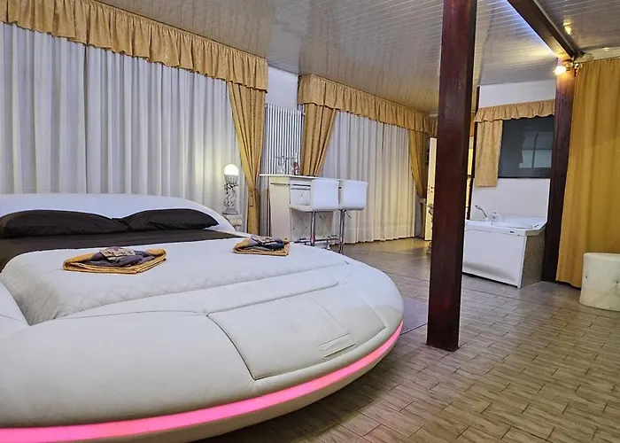 King Apartment And Suite Bologna
