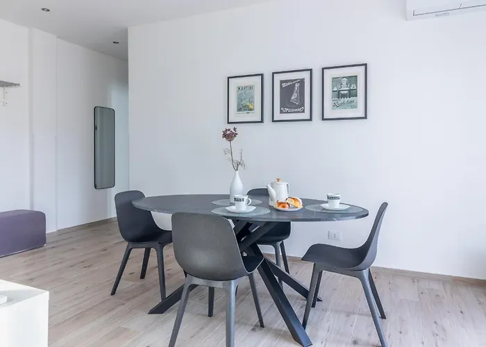 Appartamento HouSmart Donato Creti 75 Bologna