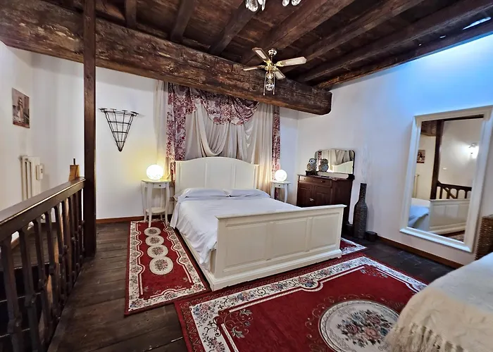 LOFT SARAGOZZA GIPSY in centro vicino a Piazza Maggiore Bologna