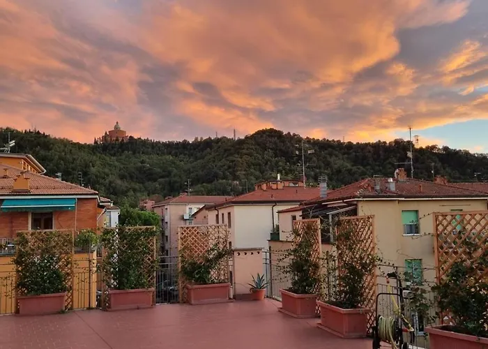 Appartamento Attico vista San Luca Bologna