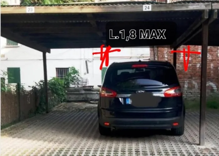 Suite Saragozza Free small Parking,Bologna