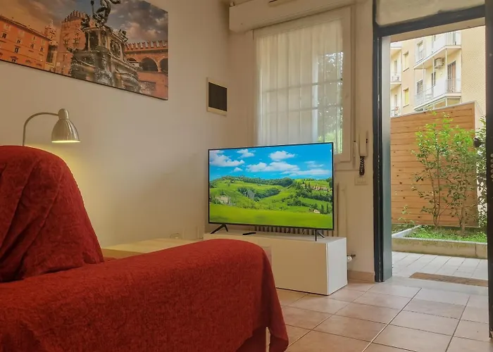 Appartamento Fiorilli House - Fair District - Gratis Private Parking Bologna