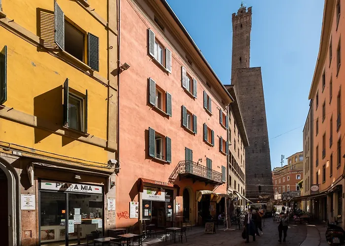 Appartamento La Mansarda di Via Zamboni by Wonderful Italy Bologna