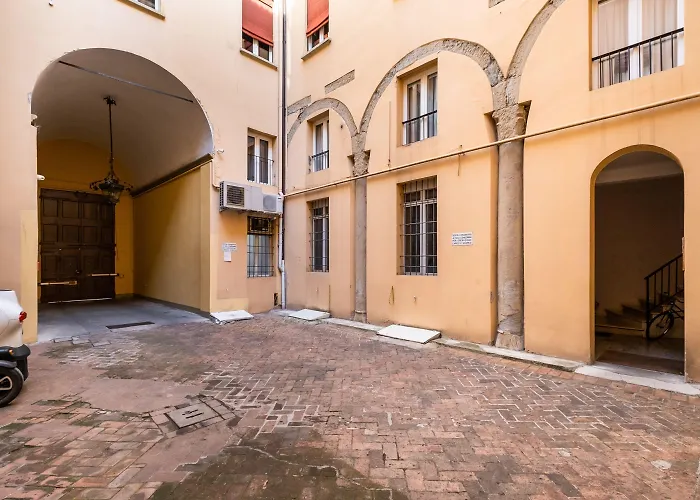 Santo Stefano Design Apartment by Wonderful Italy Bologna