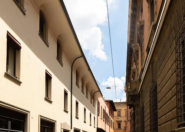 Goito 3, Bologna By Short Holidays