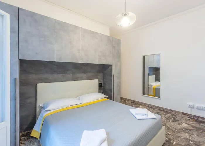 La Finestra sul Centro, Bologna By Short Holidays