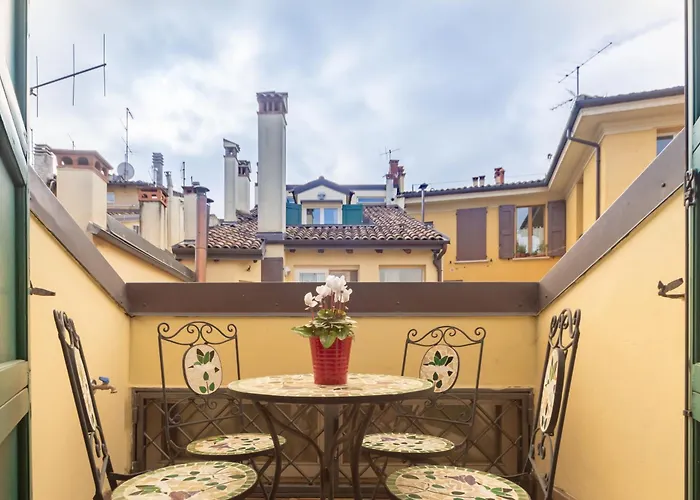 BolognaRoomscom - Santo Stefano Apartments