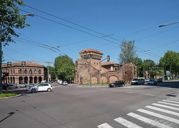 Guesthost - University Of Bologna & Porta San Donato Apartment