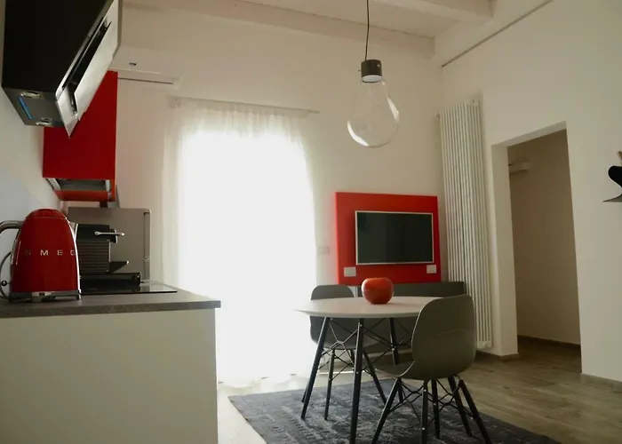 My Home in Bologna - La Rossa