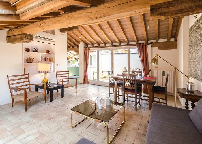 Altabella Panoramic Terrace Apartment Bologna