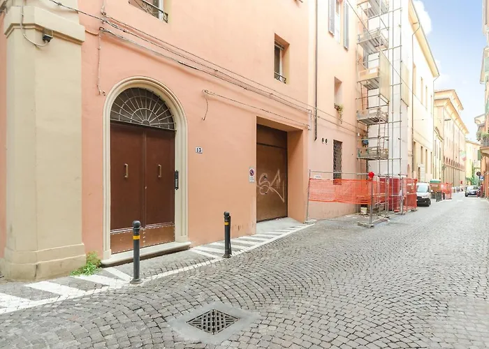 Cartoleria Suite: Spazioso, Moderno e Centrale Bologna