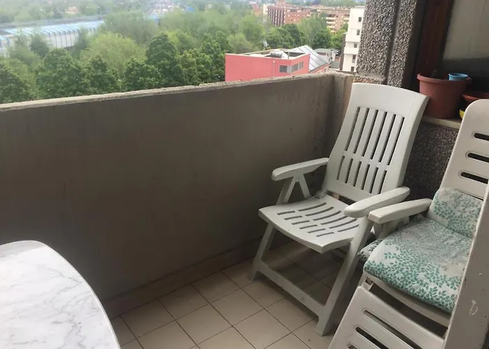 Stanza in appartamento privato Zona San vitale Bologna