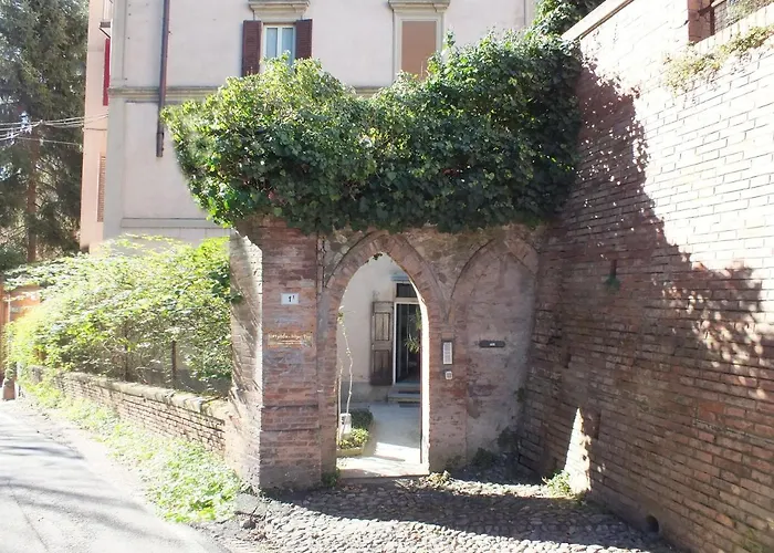 Appartamento LOFT GARDEN in Bologna's heart OSPEDALE RIZZOLI